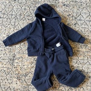 Sherpa-lined sweatpants set